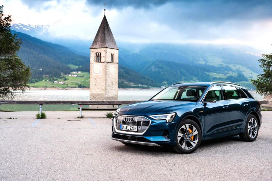  Audi e-tron 55 Quattro 2019 года  (WW) (фото 451 из 452)